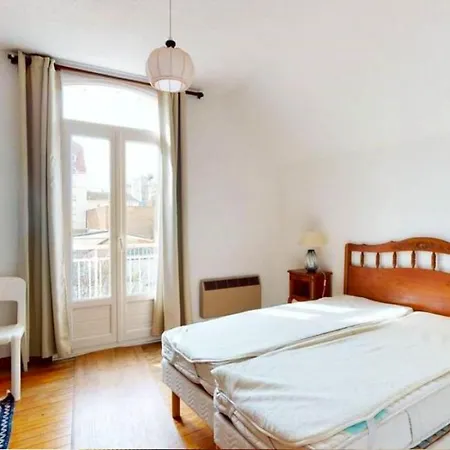 Holiday home Maison De 2 Chambres A Paris A 150 M De La Avec Jardin Clos Le Touquet