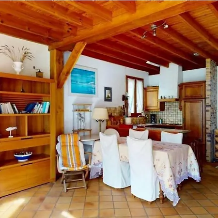 Holiday home Maison De 2 Chambres A Paris A 150 M De La Avec Jardin Clos Le Touquet