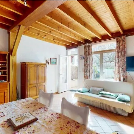 Holiday home Maison De 2 Chambres A Paris A 150 M De La Avec Jardin Clos Le Touquet